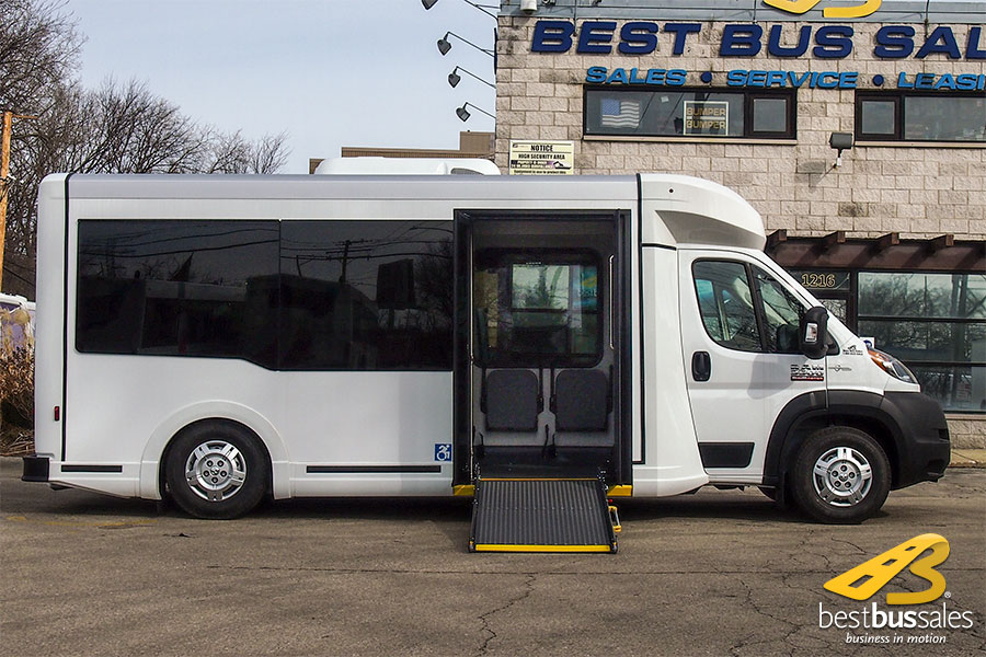 Frontrunner Low Floor Bus