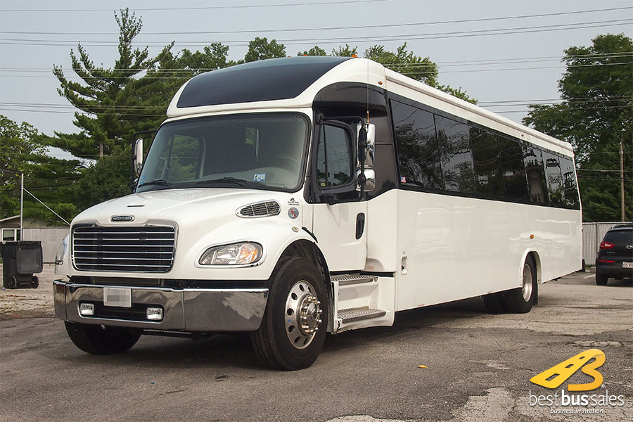 freightliner coach