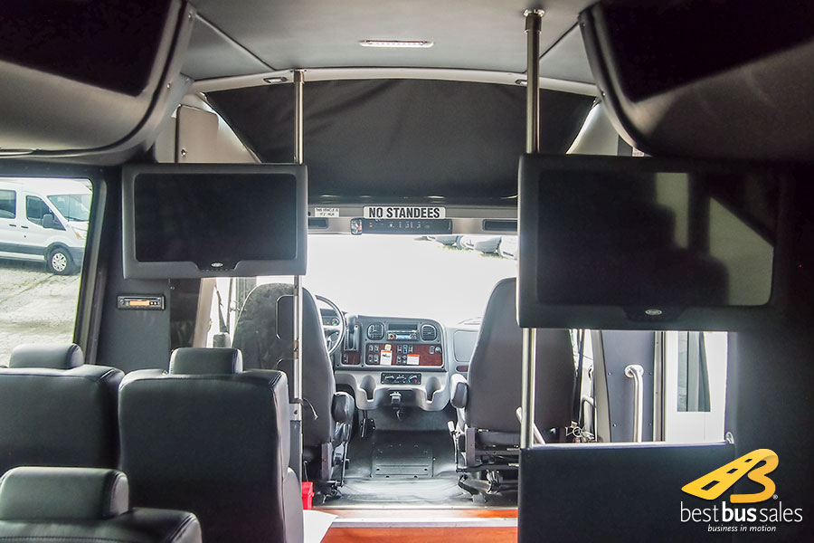 freightliner coach
