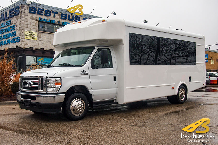 2024 Ford E450 Shuttle